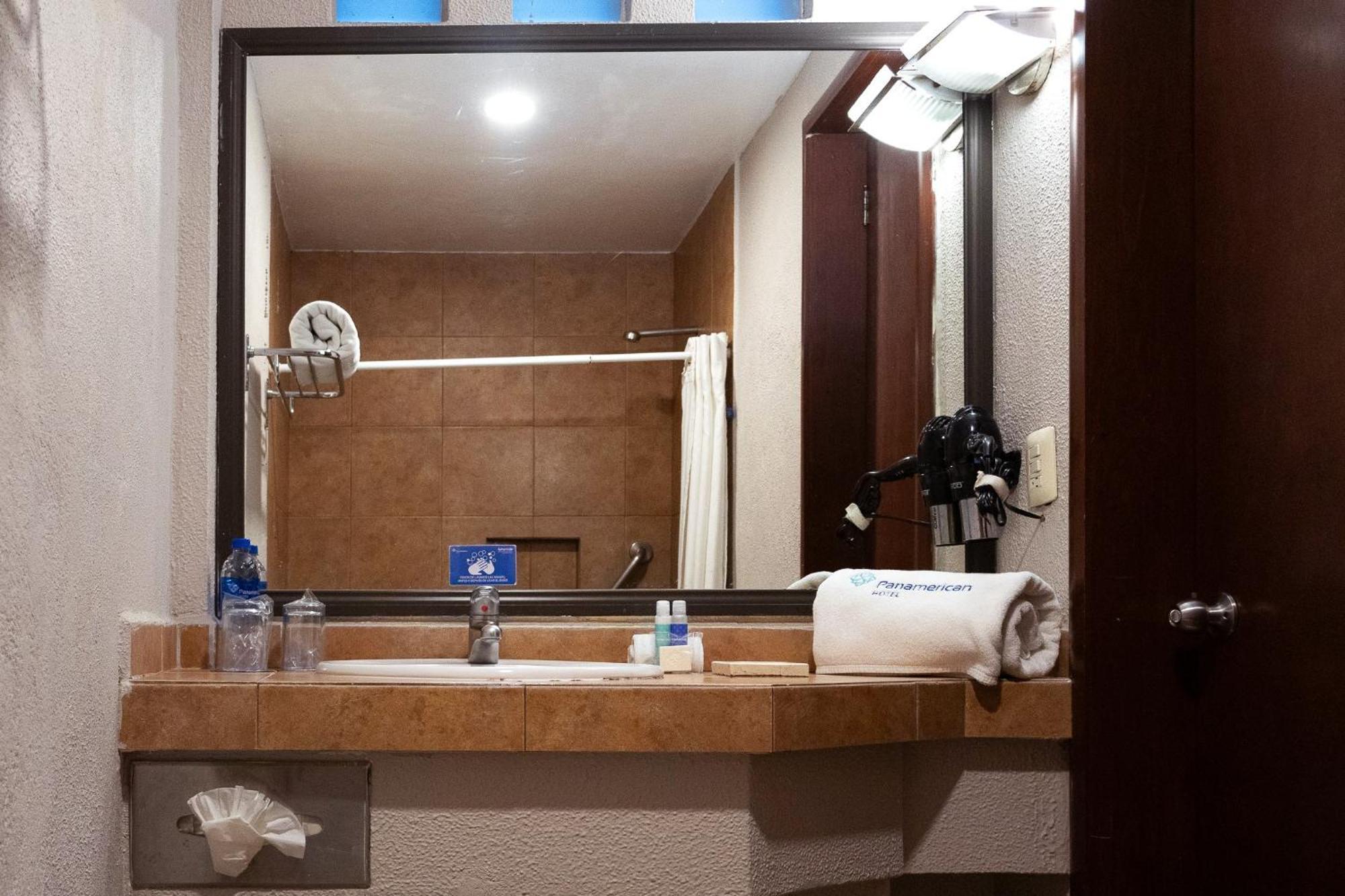 Hotel Panamerican Puebla Bagian luar foto