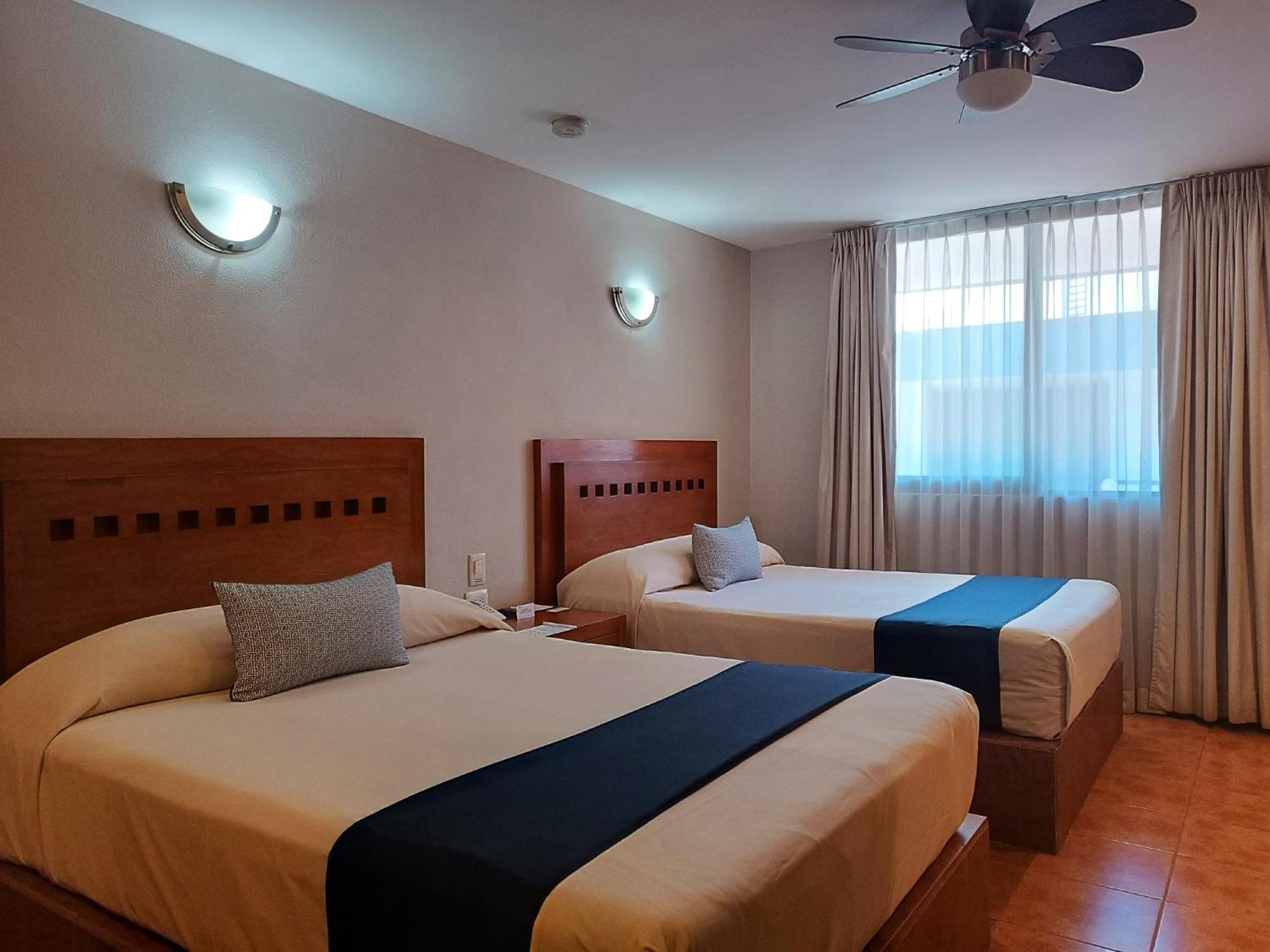 Hotel Panamerican Puebla Bagian luar foto