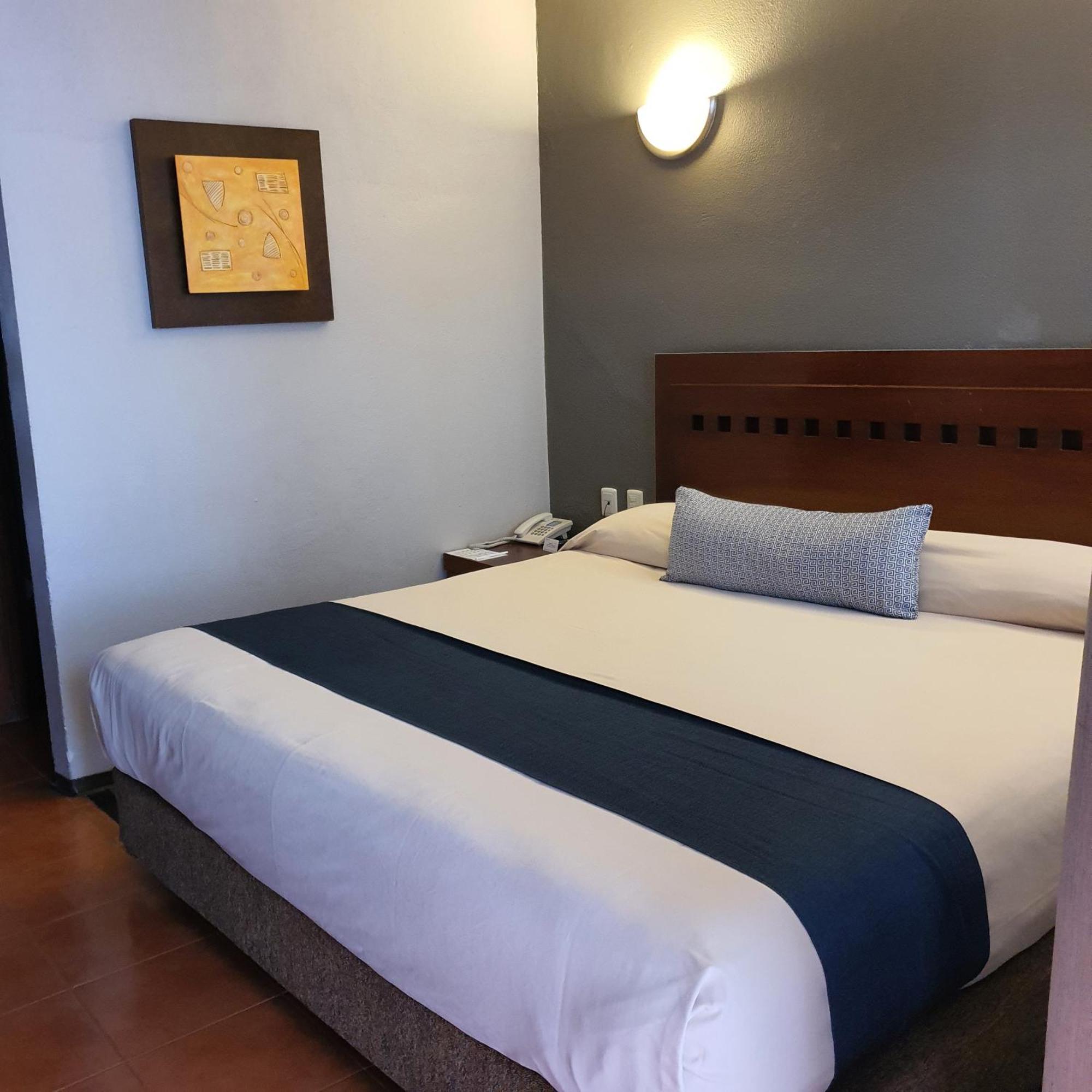Hotel Panamerican Puebla Bagian luar foto